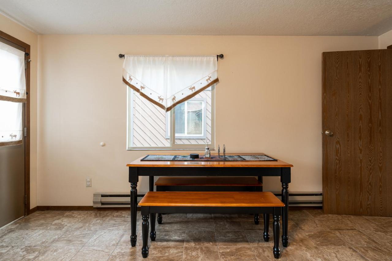 Huckleberry House Villa West Yellowstone Ngoại thất bức ảnh